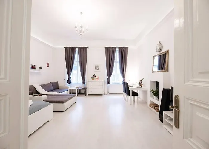 Apartman Close To The Riverside *