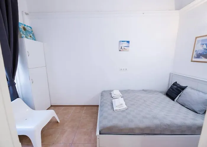 Close To The Riverside Apartment