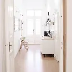 Apartman Close To The Riverside