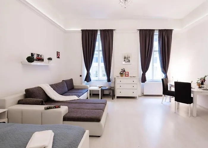 Close To The Riverside Apartment Budapest