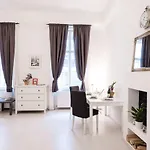 Close To The Riverside Apartamento *